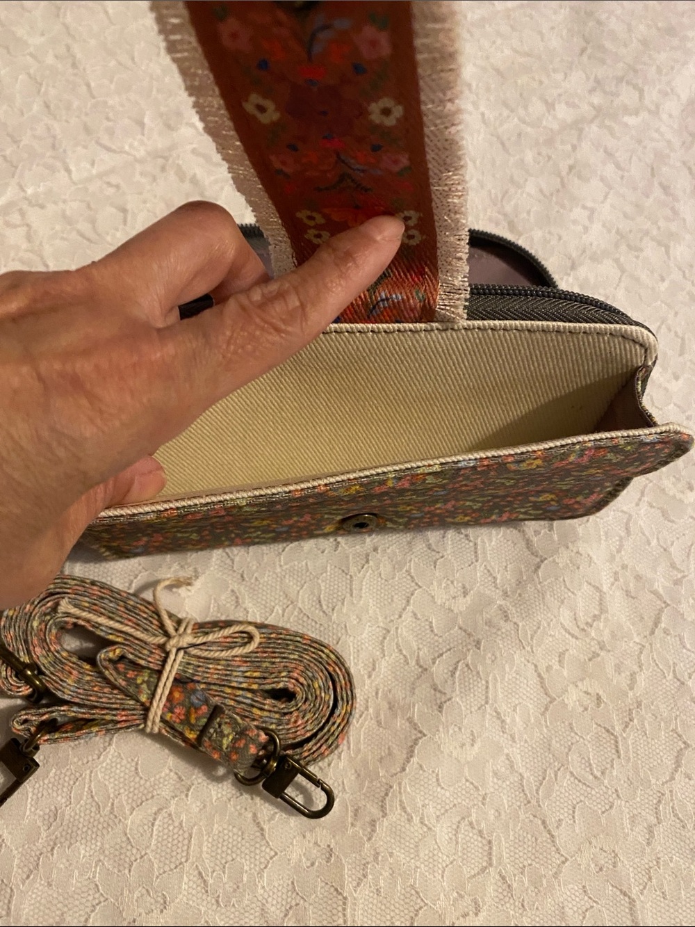 NATURAL LIFE Multicolor Floral Crossbody Wallet with Detachable Strap - Picture 3 of 8